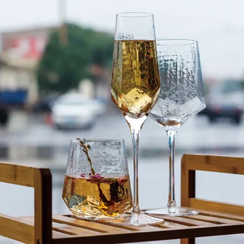  Ромбовидная форма на чаша Вино чаша Безоловен кристална чаша шампанско Чаши за Шампанско Чаши за вода Ретро чаша вино купата на сватбен бар пиене